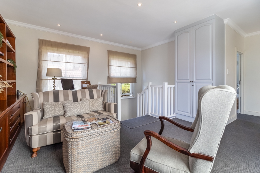 To Let 5 Bedroom Property for Rent in Franschhoek Western Cape